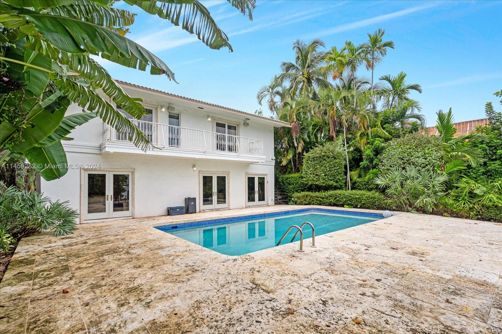 433 E Dilido Dr