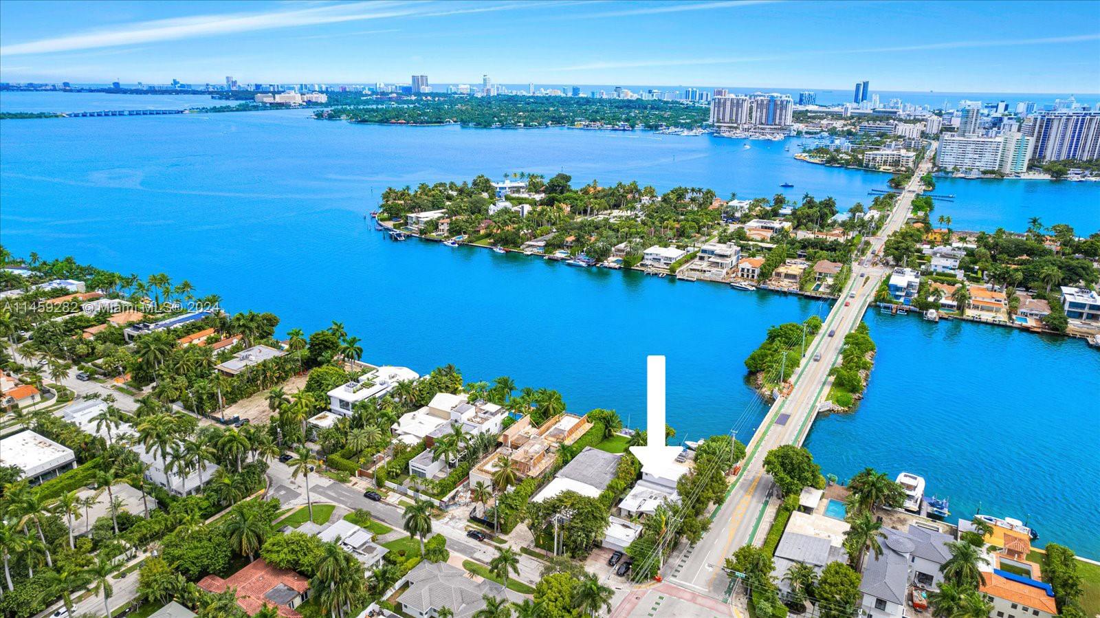 433 E Dilido Dr