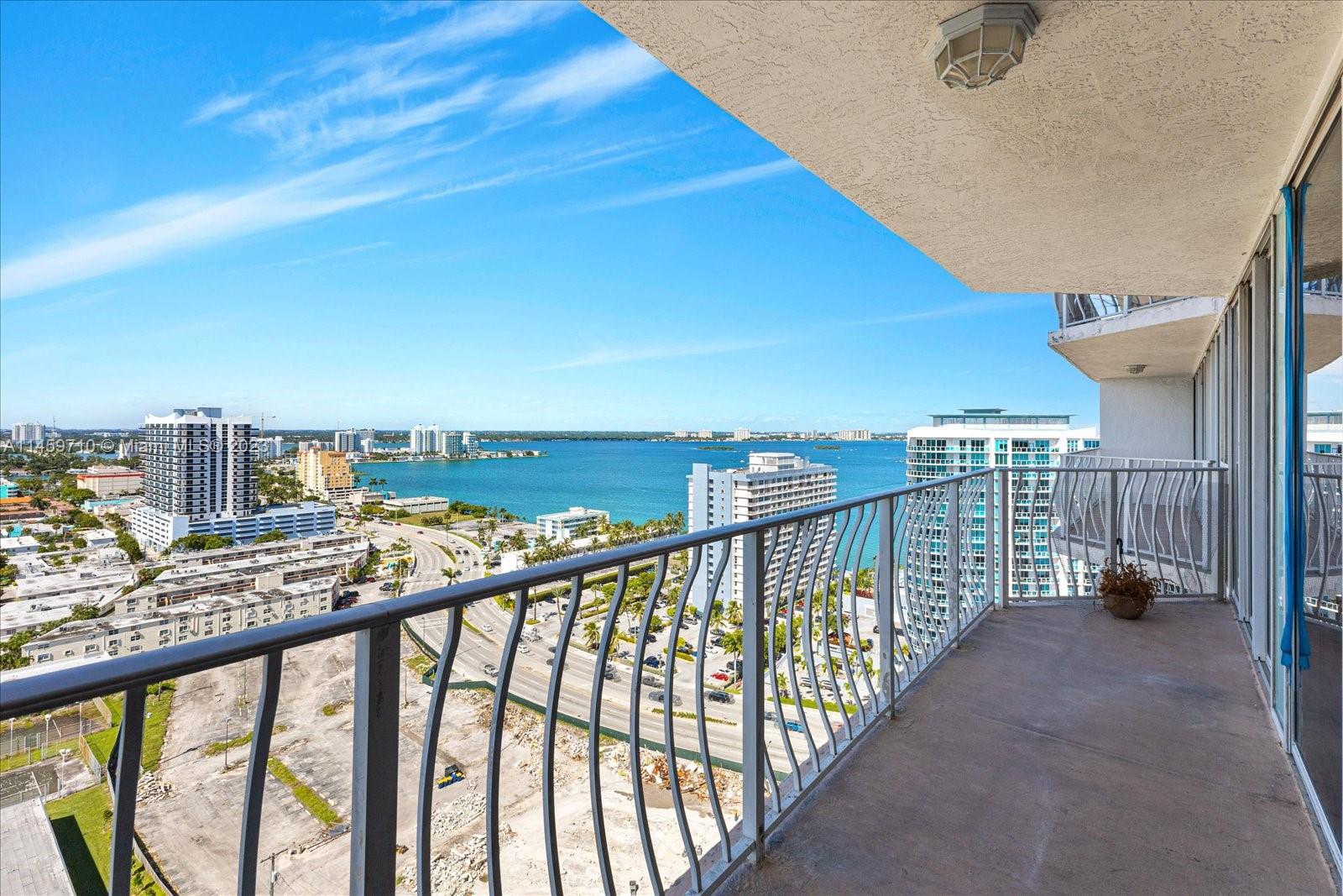 7601 E Treasure Dr Unit: 2404