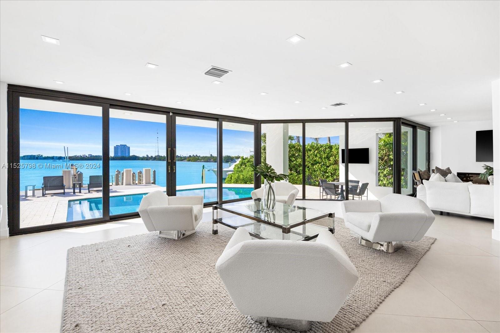 7720 Miami View Dr