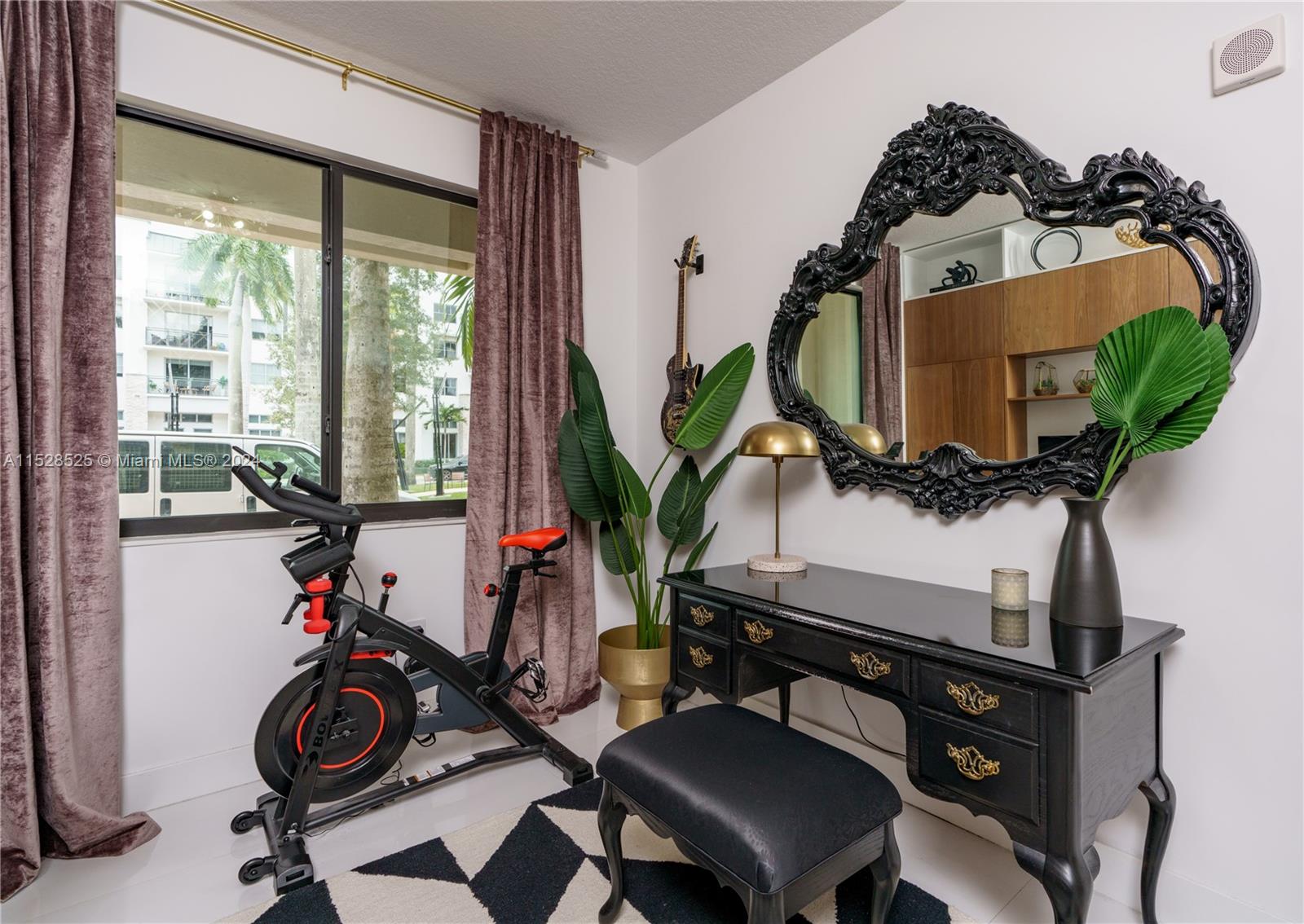 4725 NW 85th Ave Unit: 14