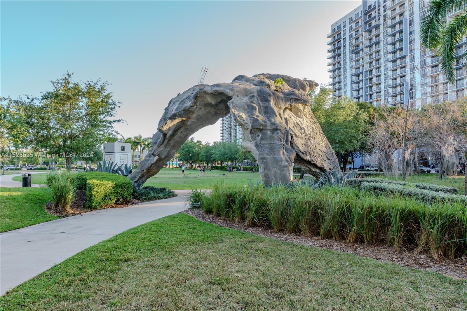 4725 NW 85th Ave Unit: 14
