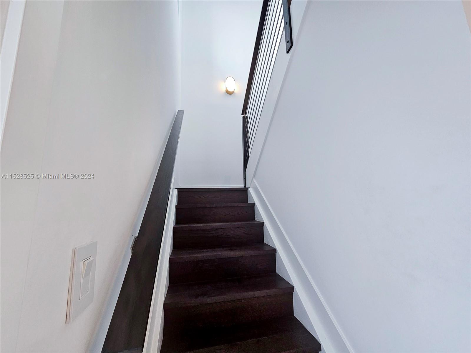 4725 NW 85th Ave Unit: 14