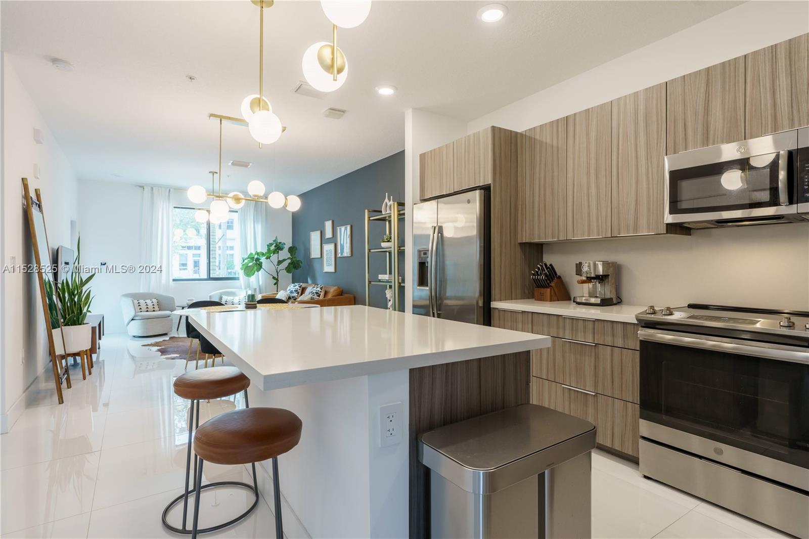 4725 NW 85th Ave Unit: 14