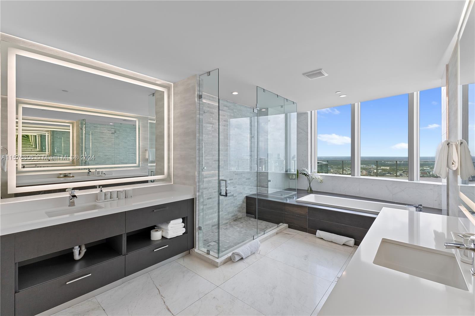 851 NE 1st Ave # 5201