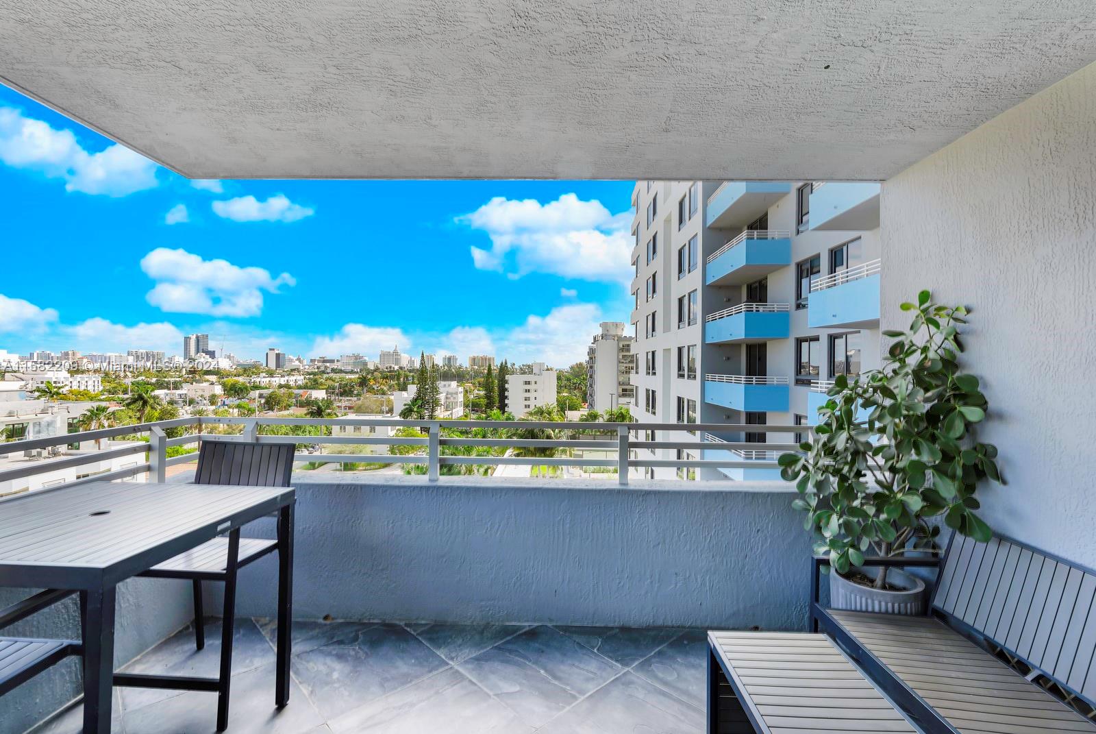 1330 West Ave # 807