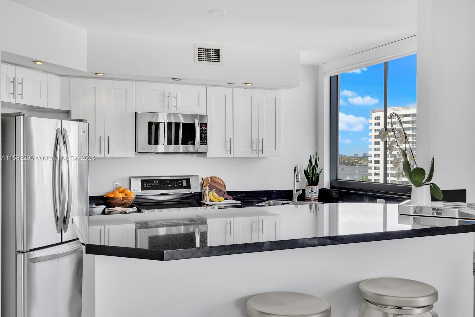 1330 West Ave # 807