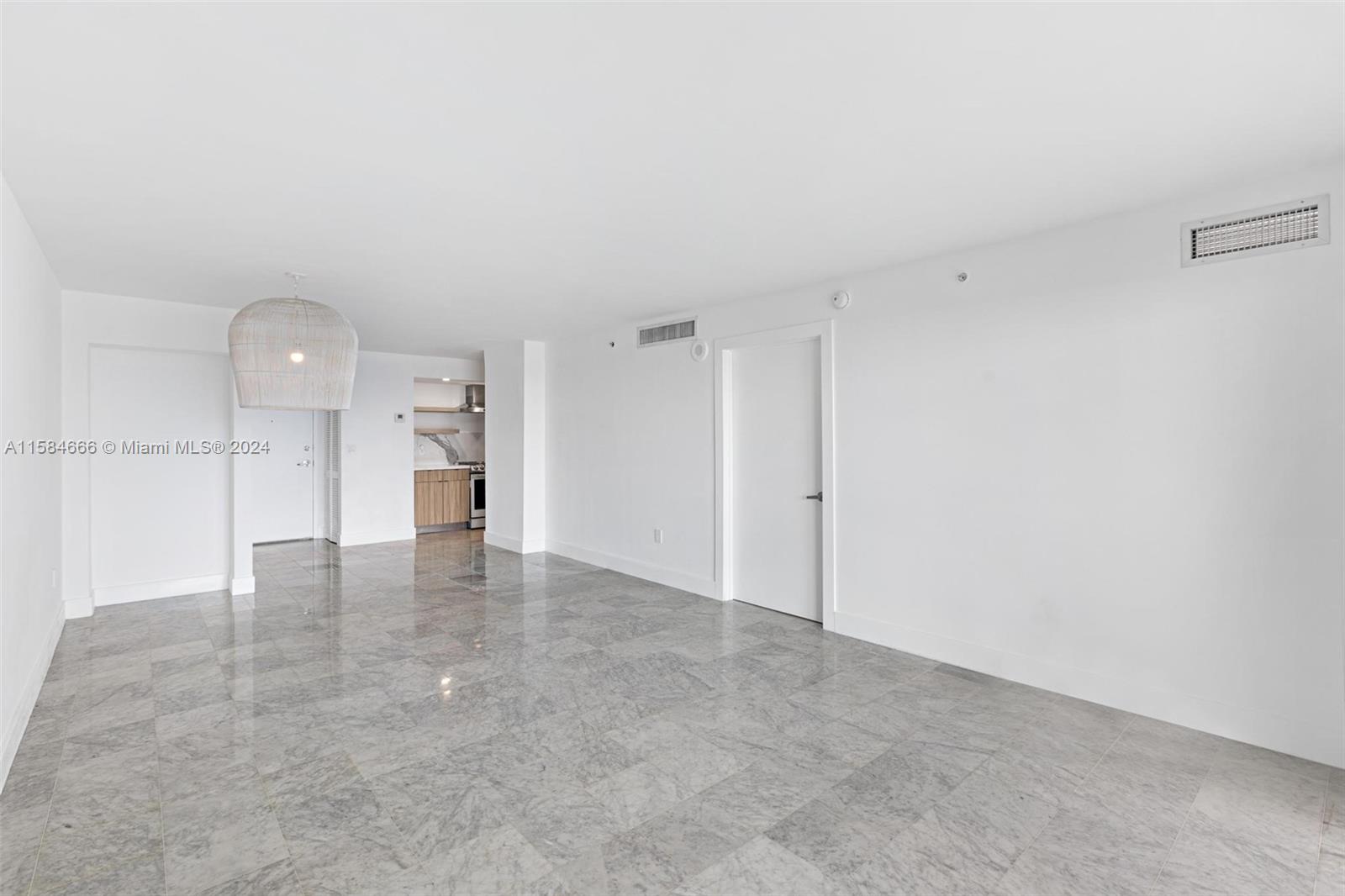6917 Collins Ave # 1009