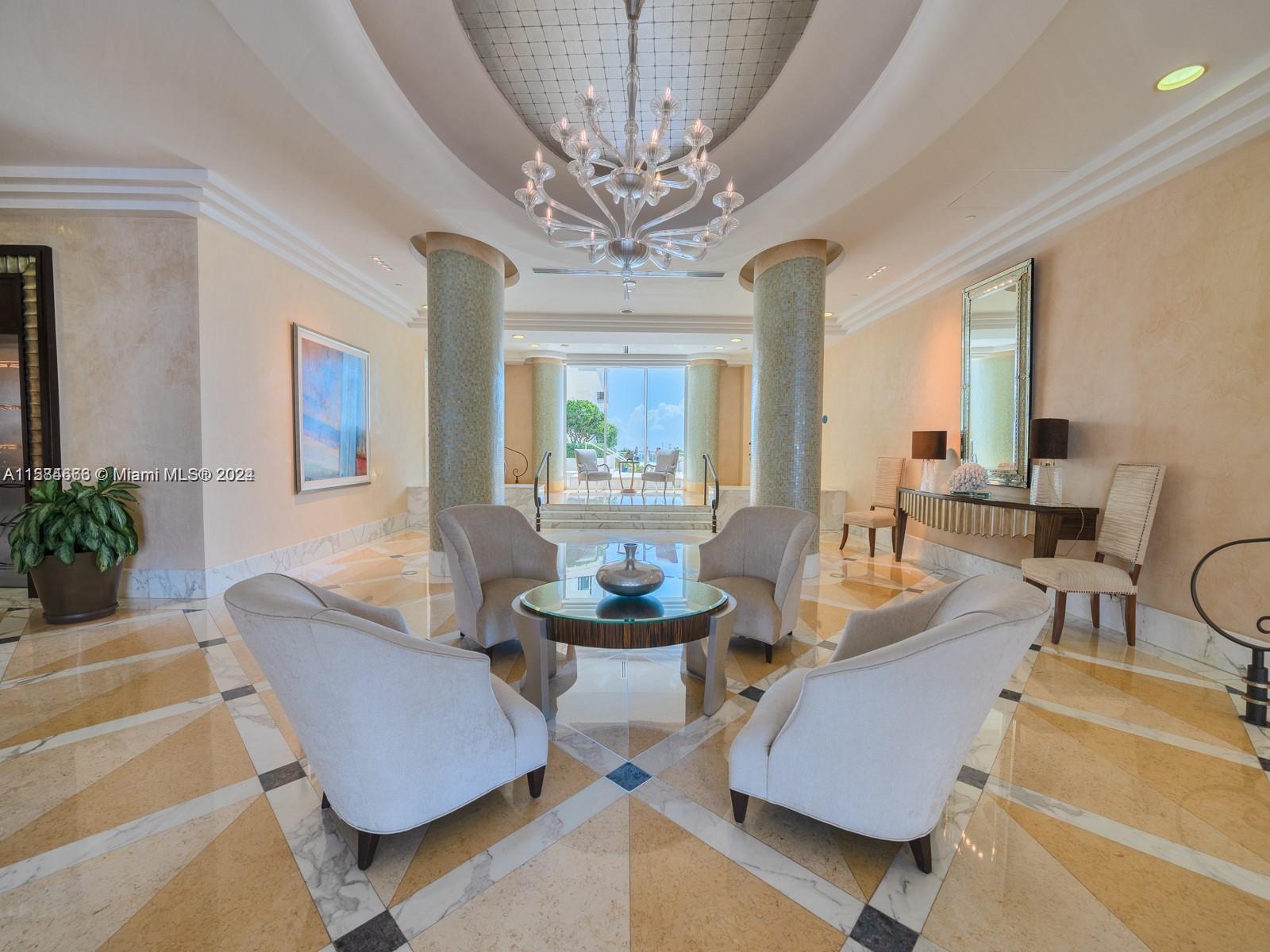 6917 Collins Ave # 1009
