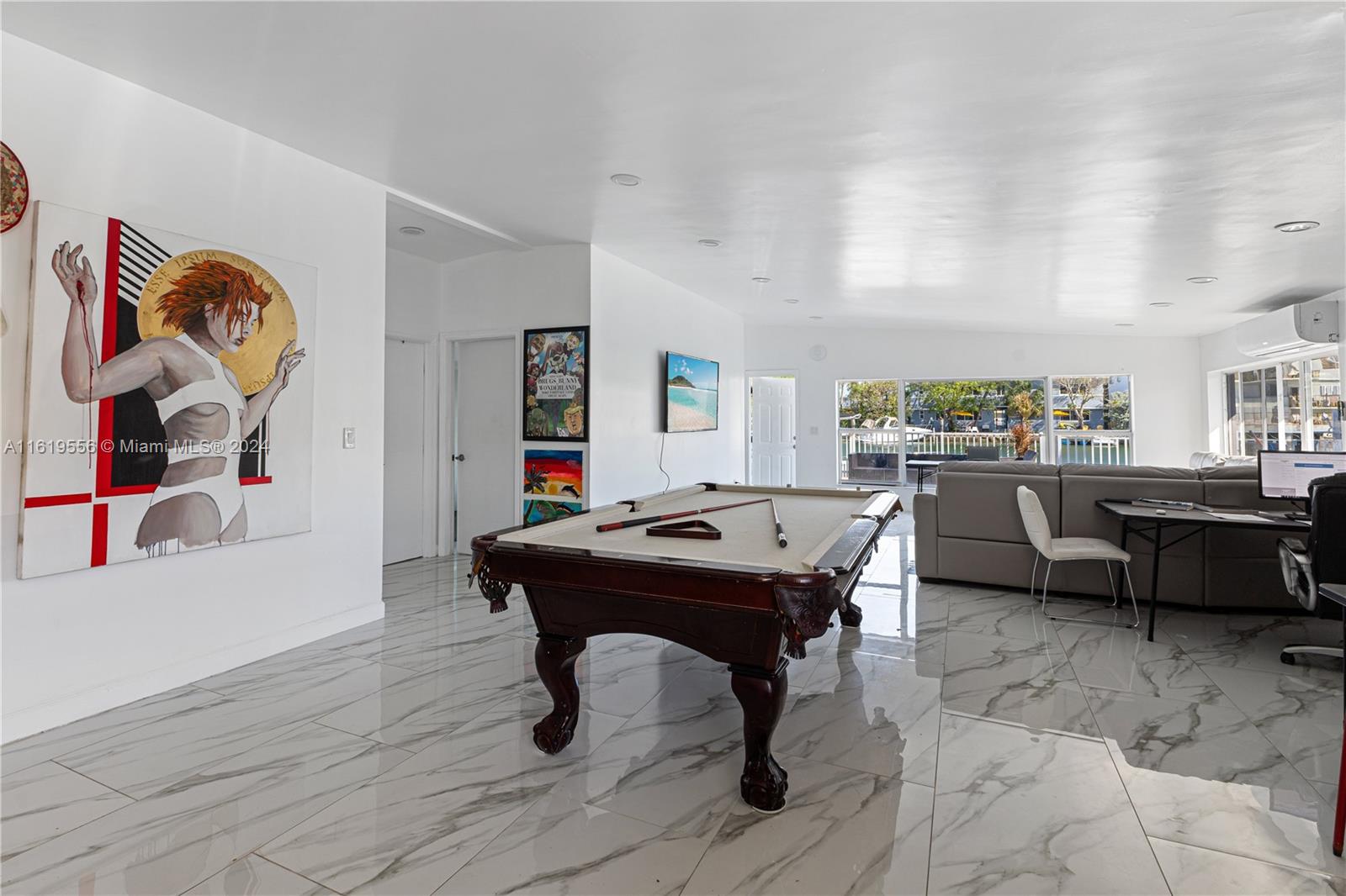 8221 Crespi Blvd