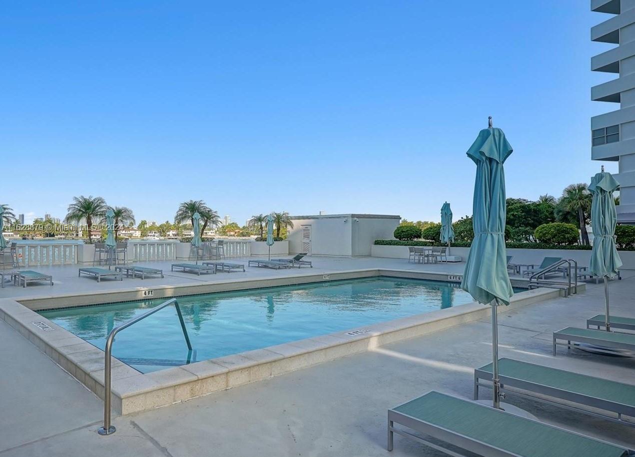 5 Island Ave # 9B