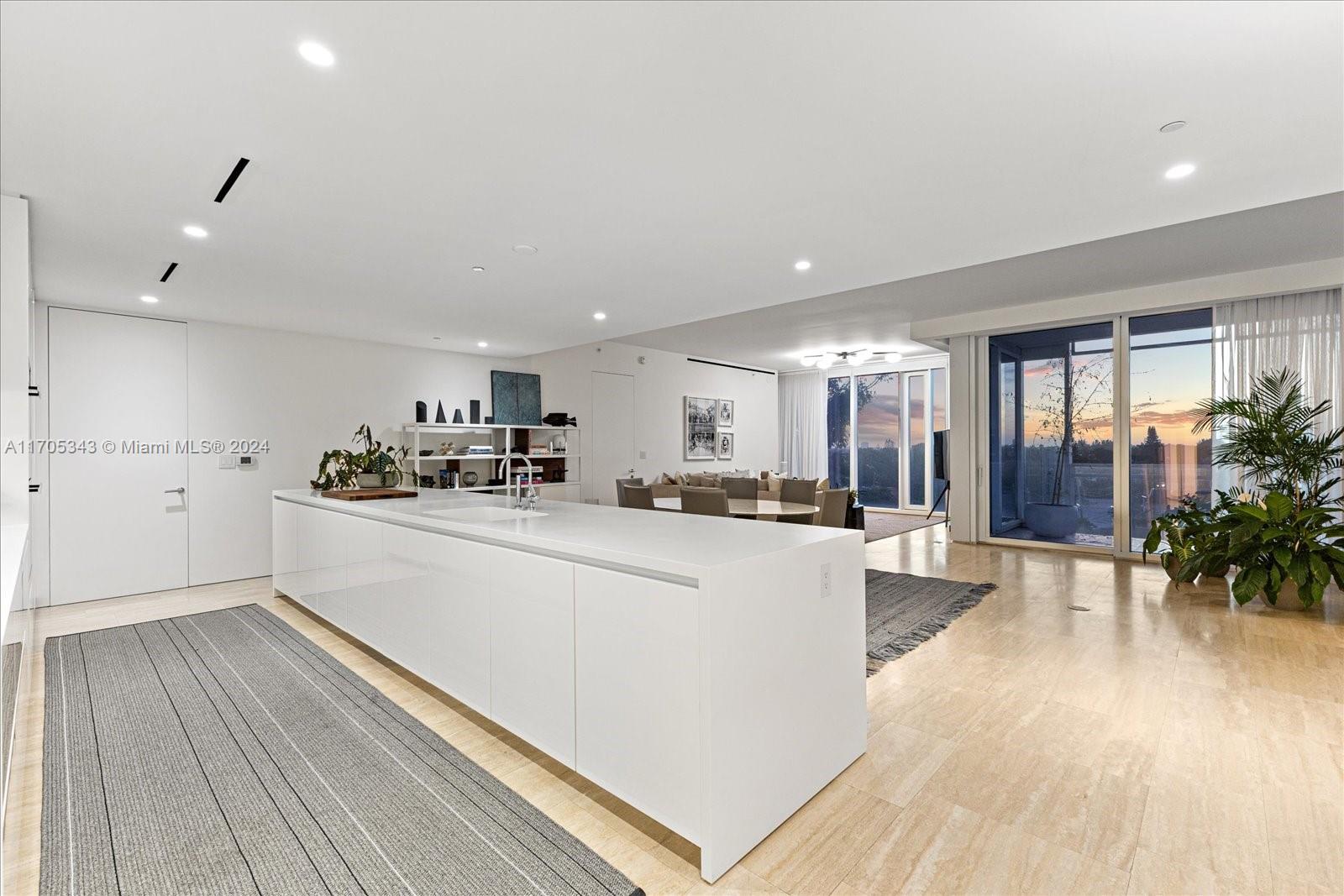 9001 Collins Ave # 402 Unit: S-402