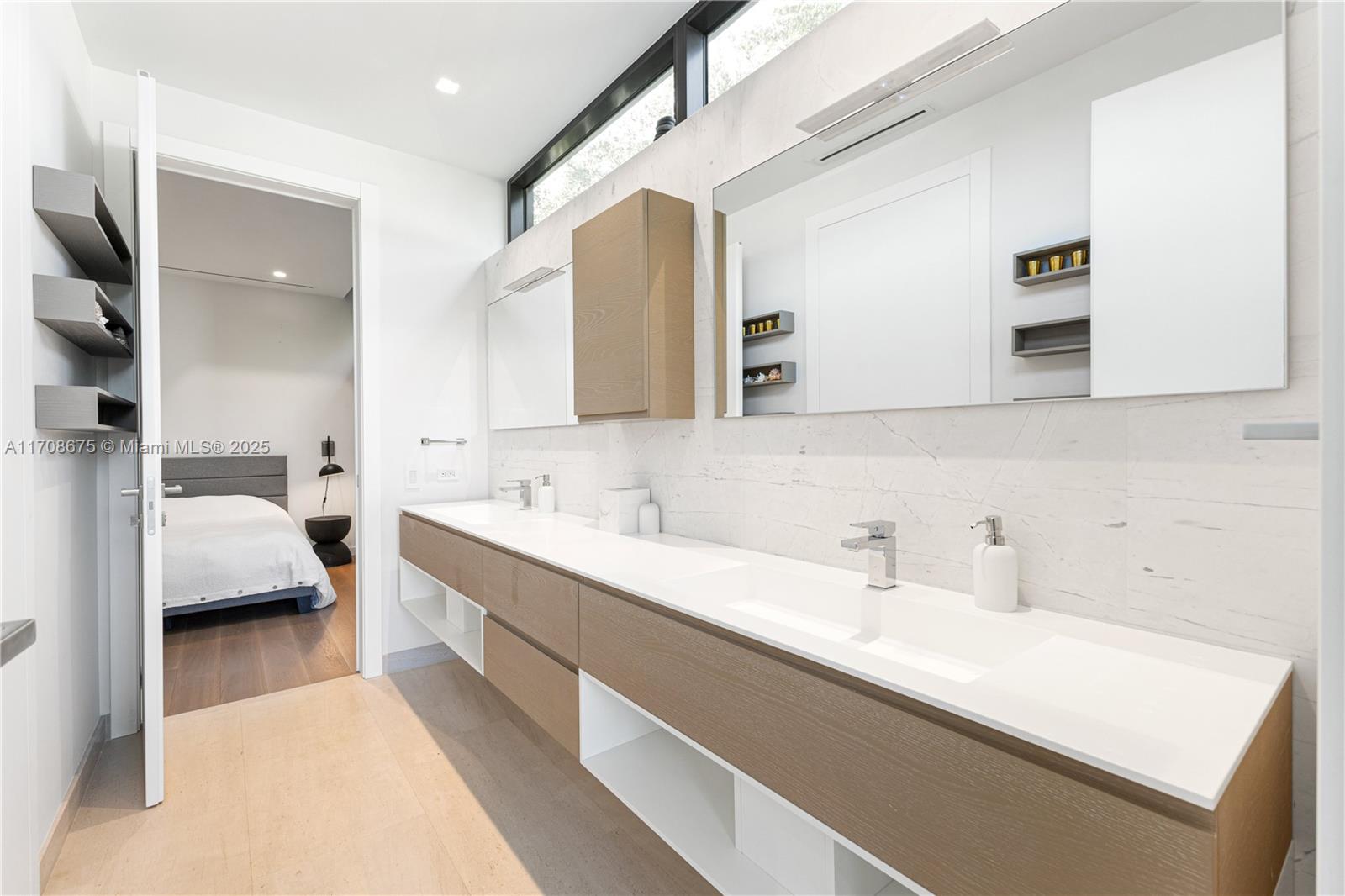40 W San Marino Dr