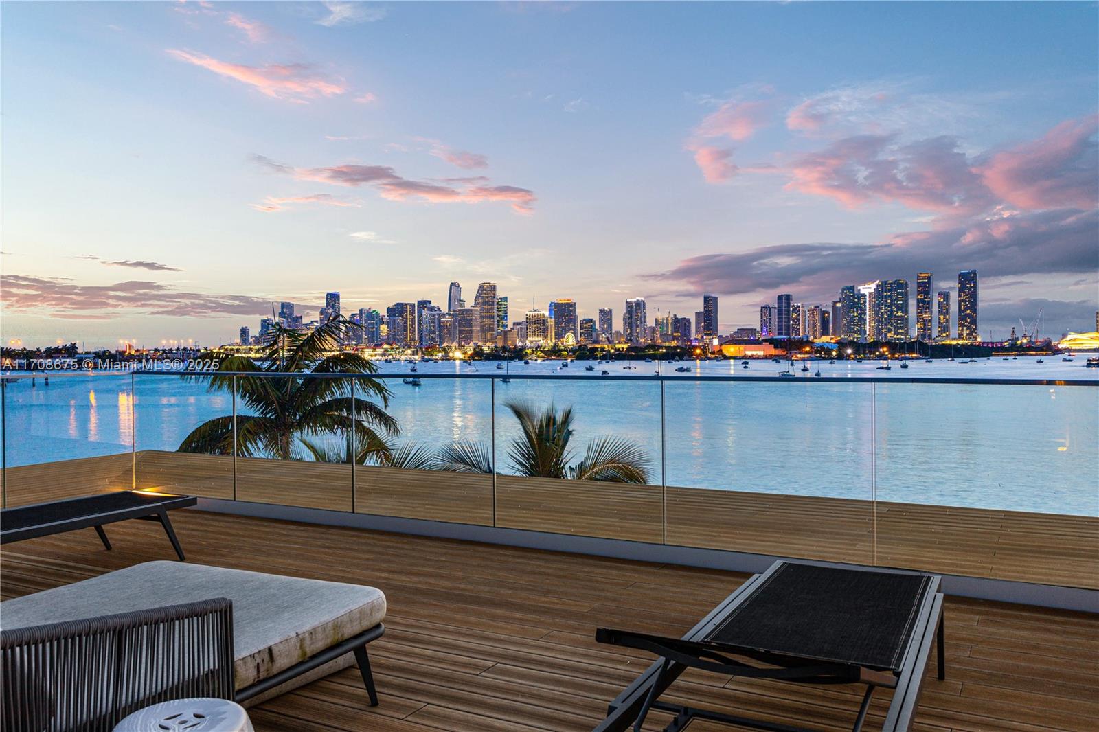 40 W San Marino Dr