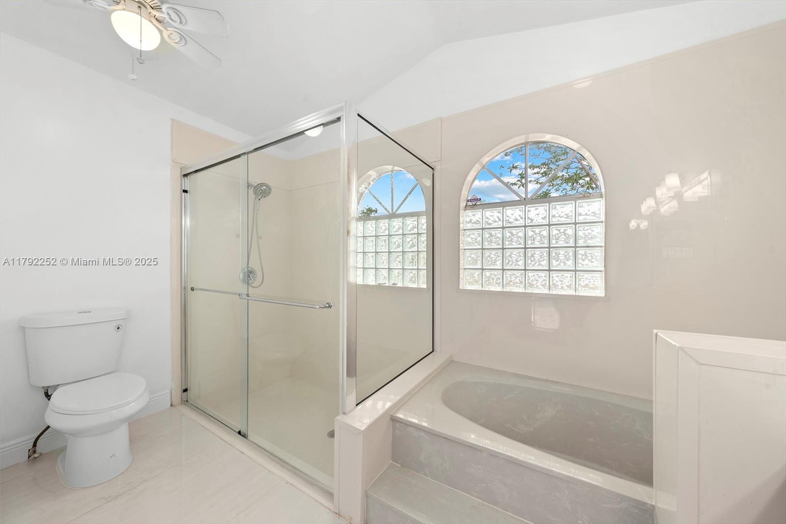 1400 SW 54th Ave