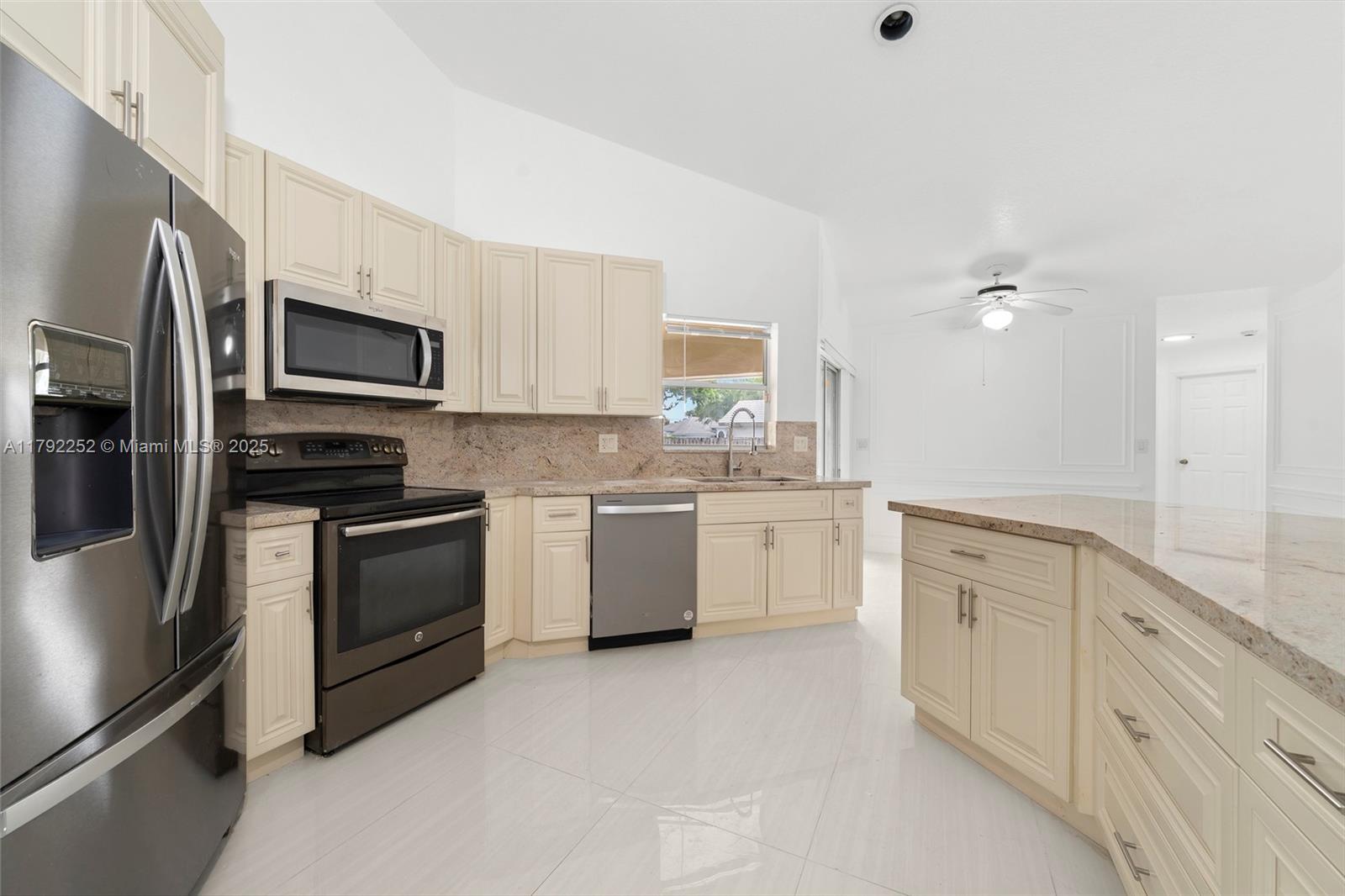 1400 SW 54th Ave