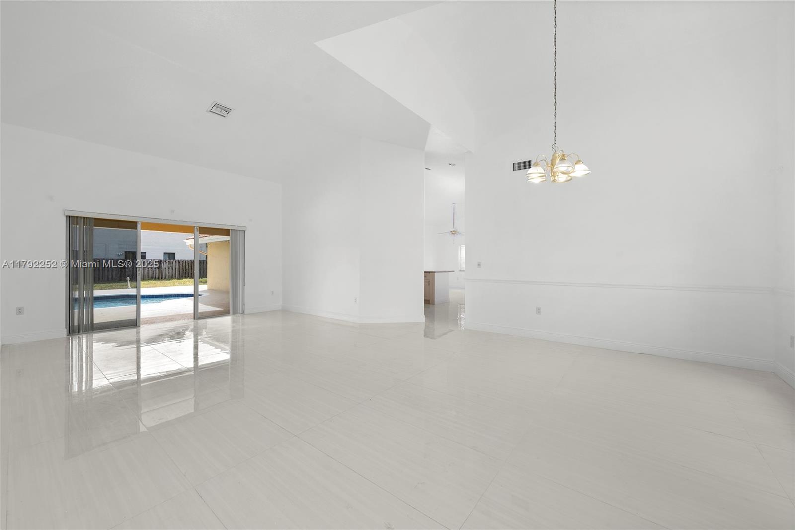 1400 SW 54th Ave