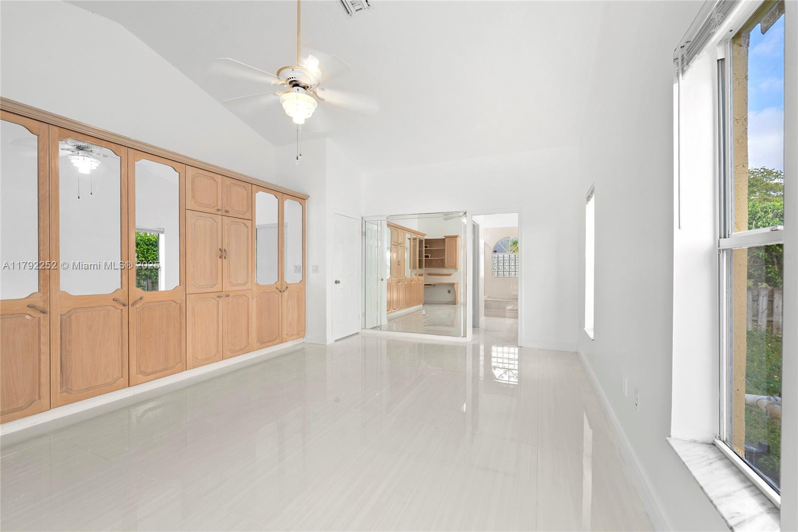 1400 SW 54th Ave