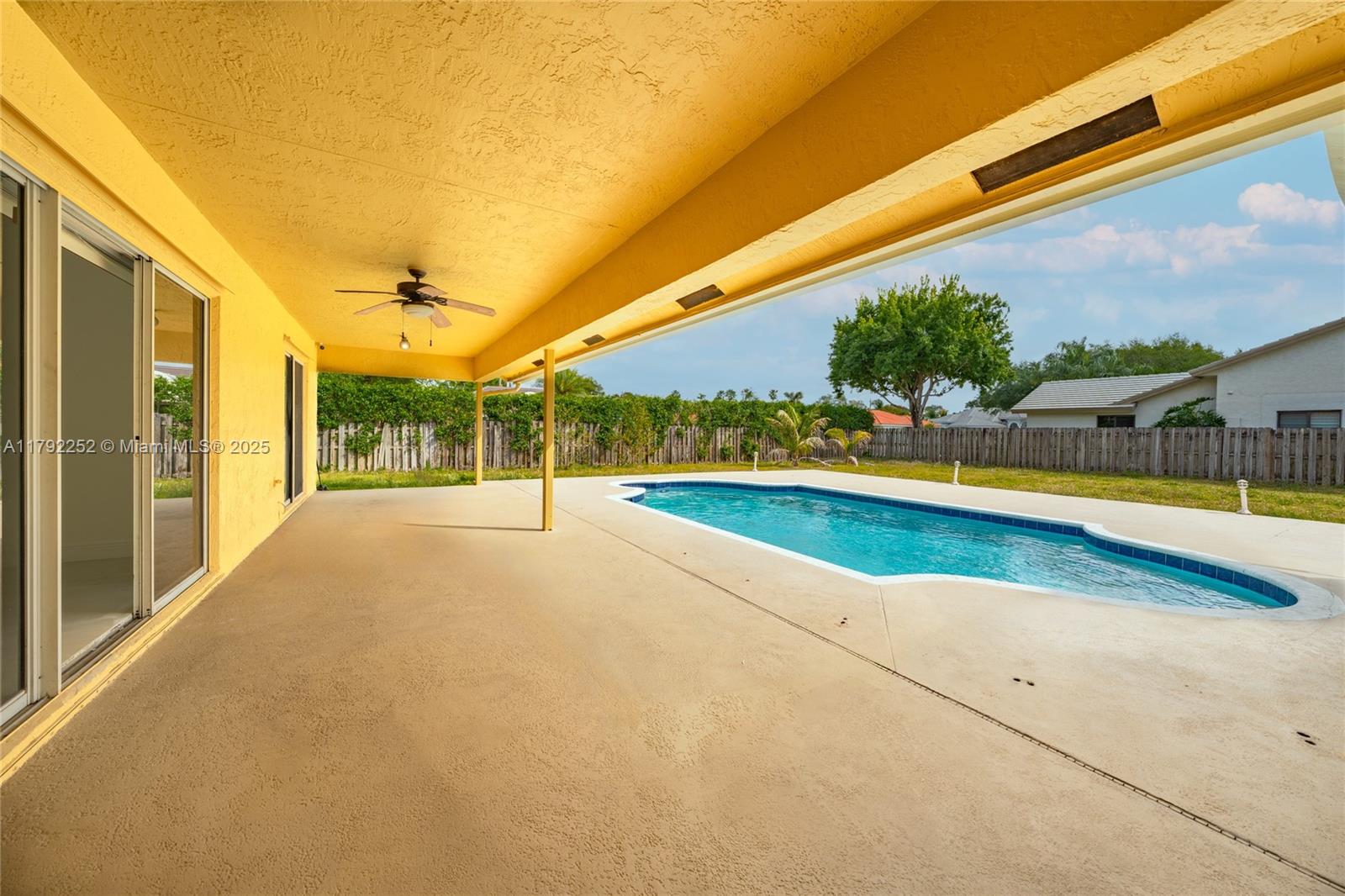 1400 SW 54th Ave