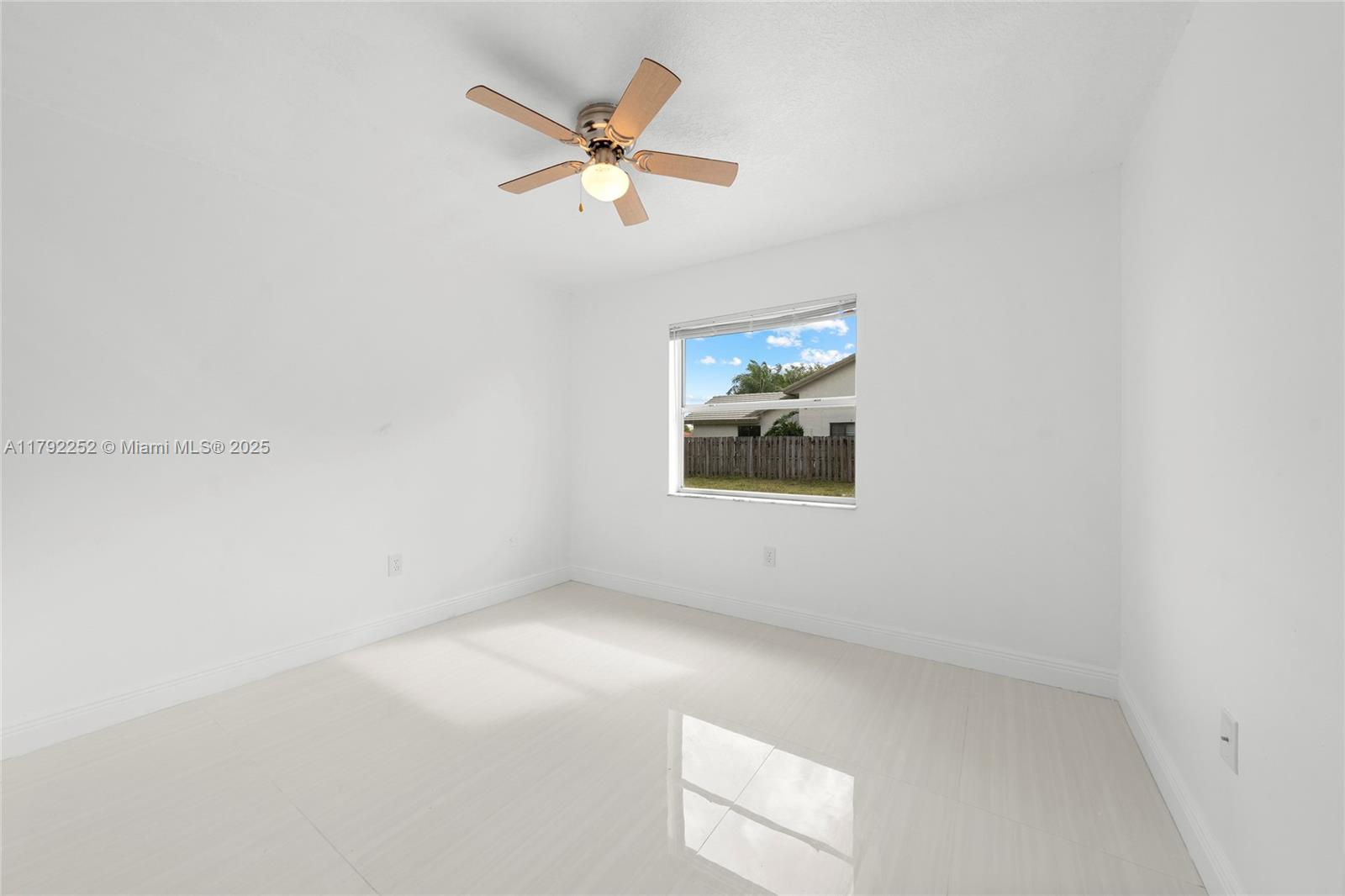 1400 SW 54th Ave
