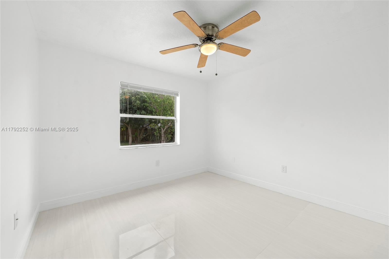 1400 SW 54th Ave