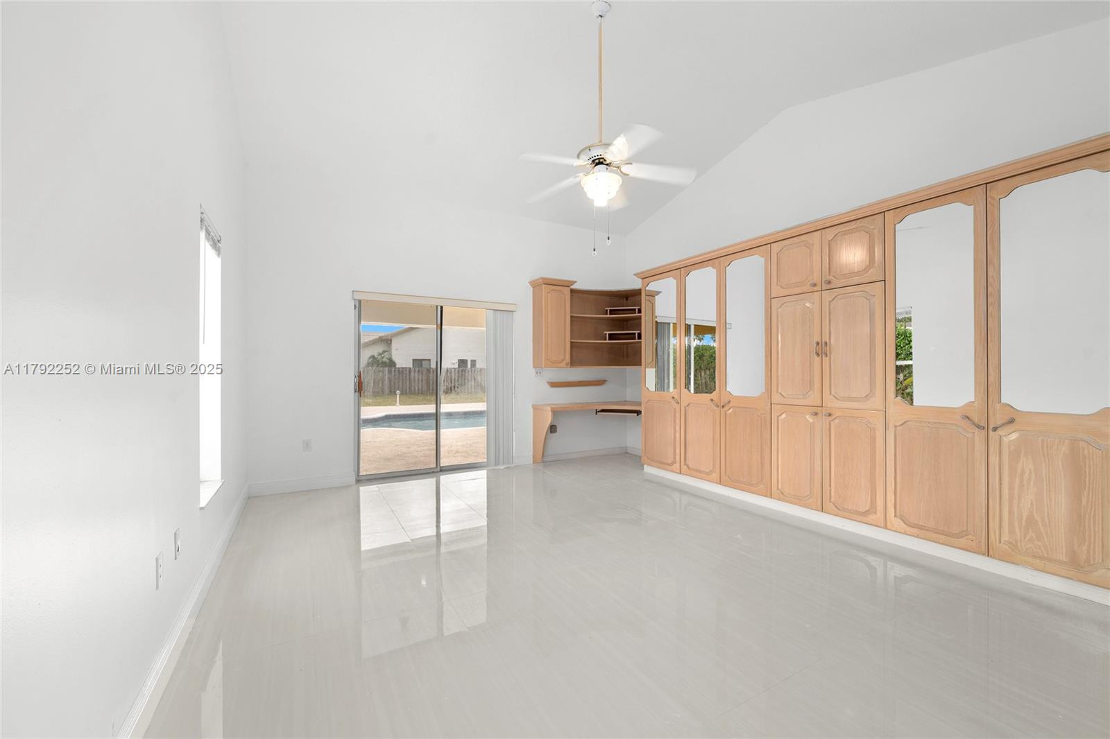 1400 SW 54th Ave