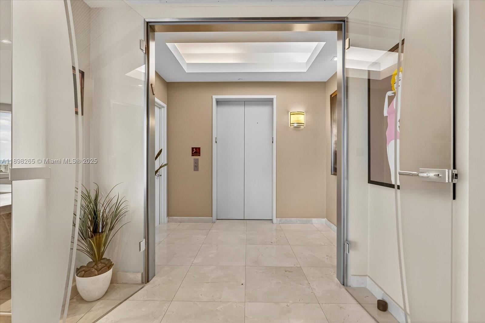 21200 Point Pl Unit: PH 1 (2804)