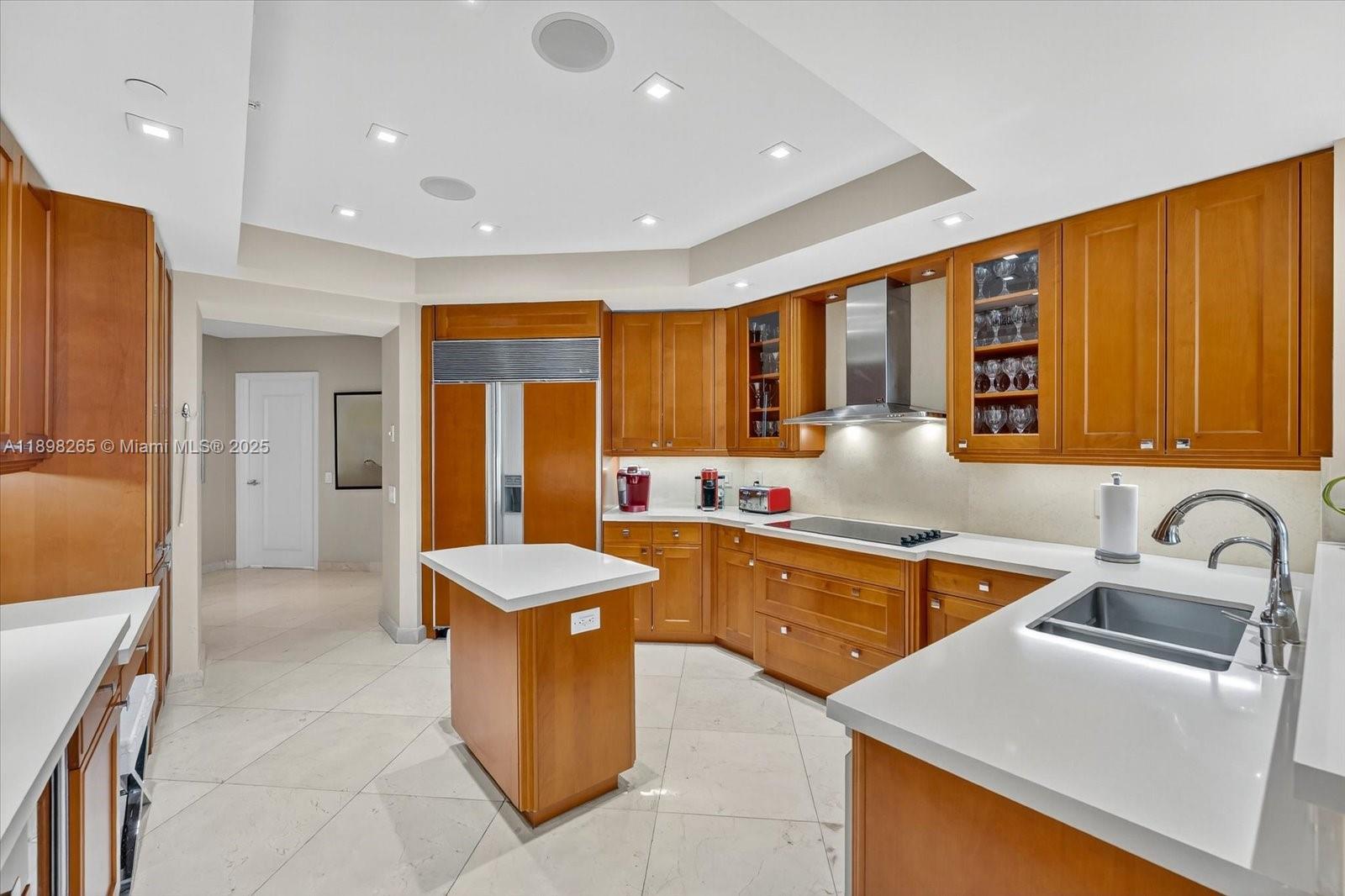 21200 Point Pl Unit: PH 1 (2804)