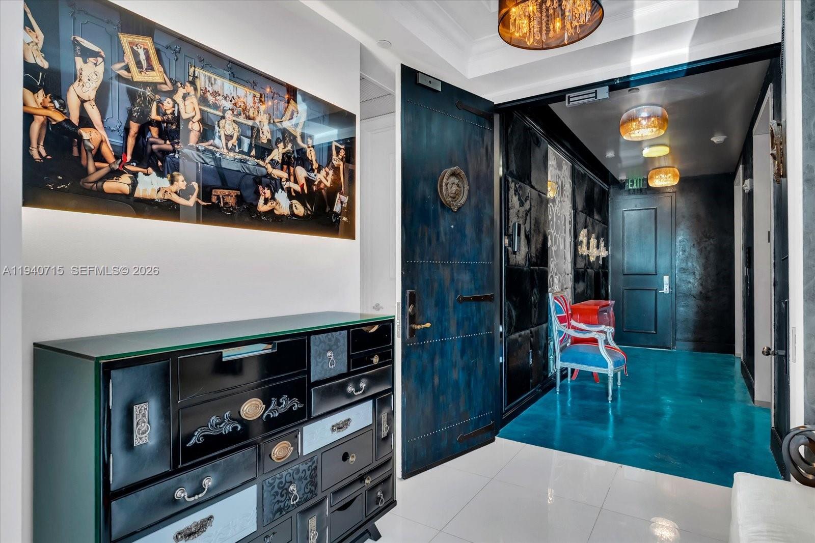 100 S Pointe Dr # 3002