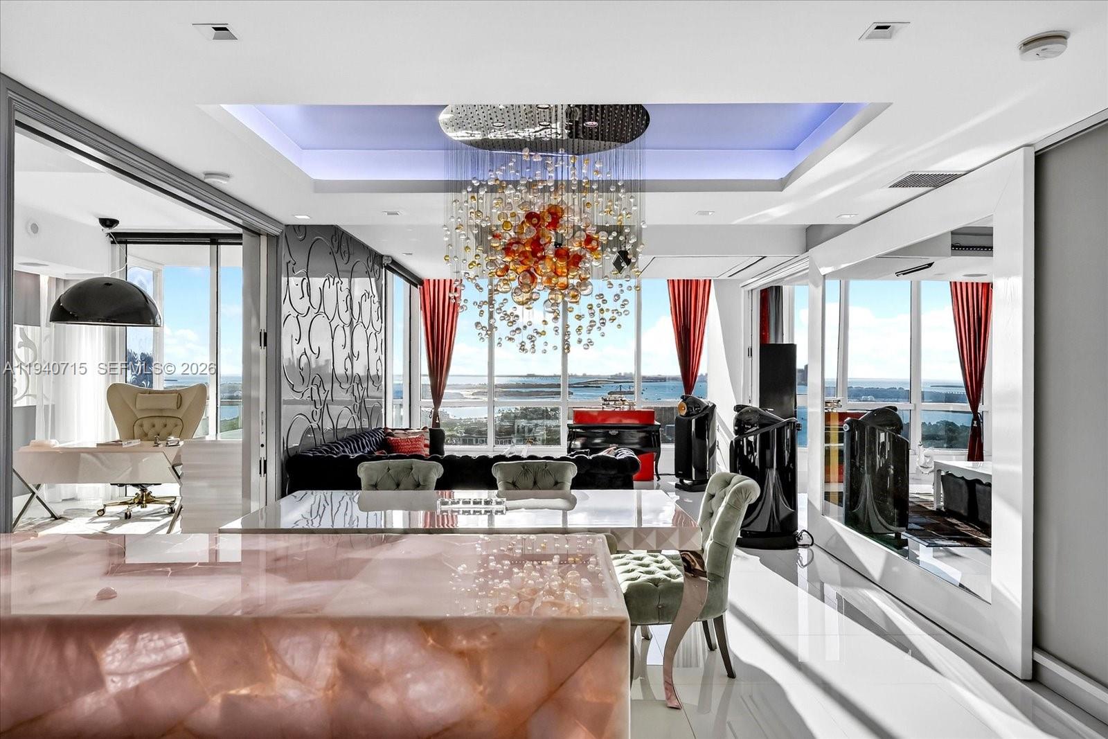 100 S Pointe Dr # 3002