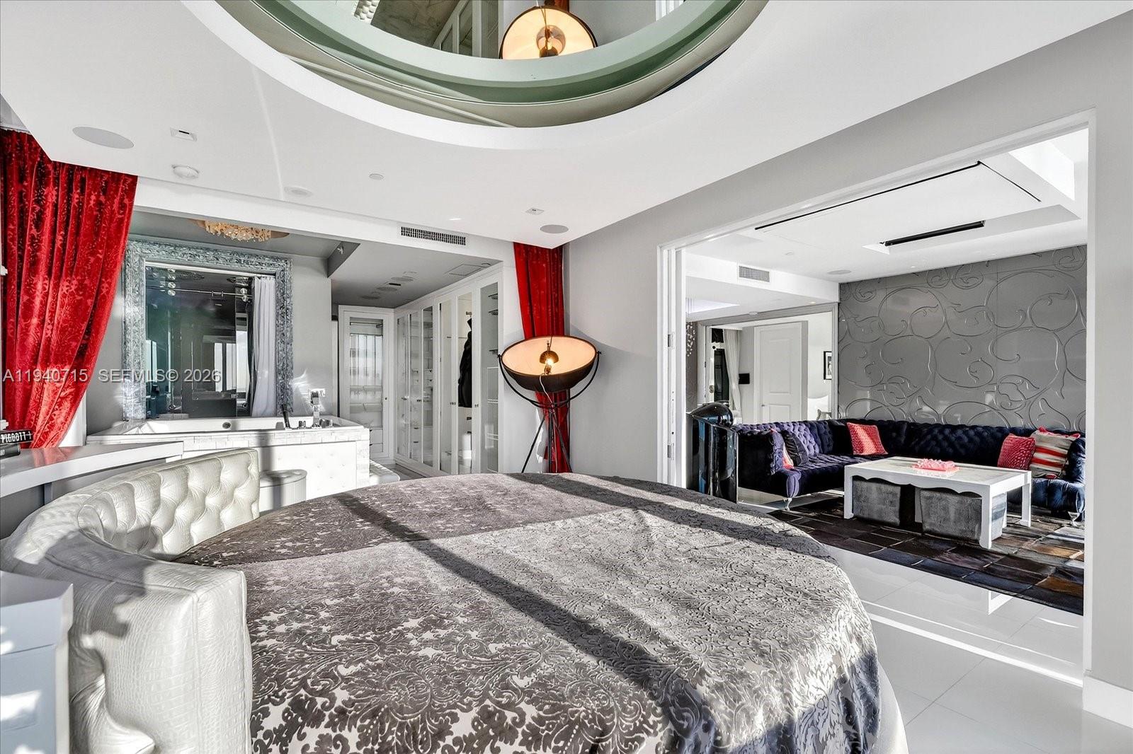 100 S Pointe Dr # 3002