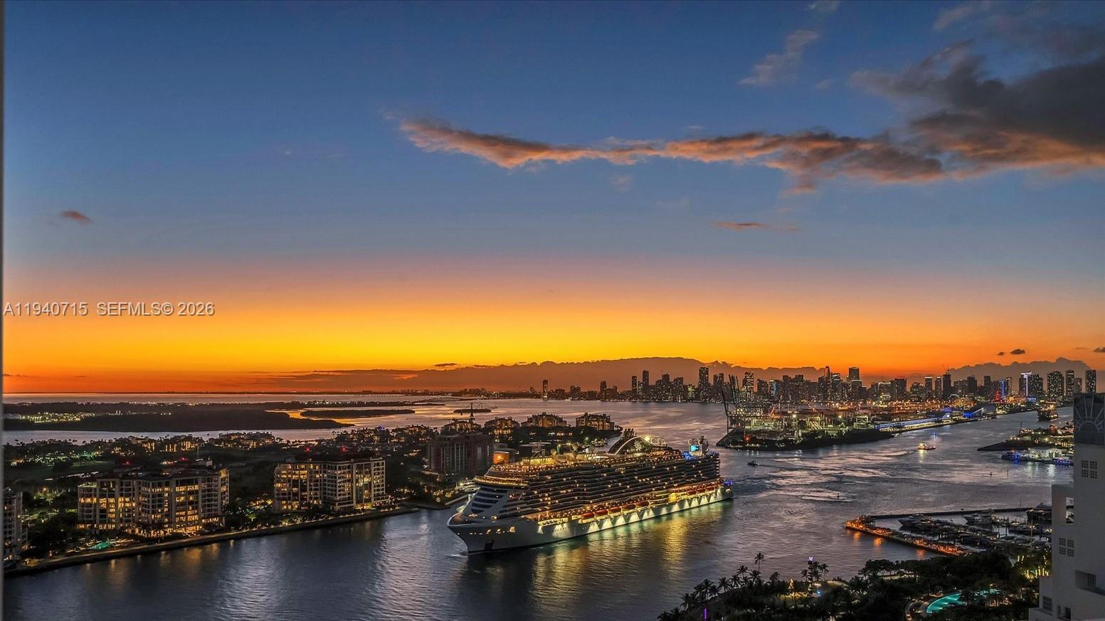 100 S Pointe Dr # 3002