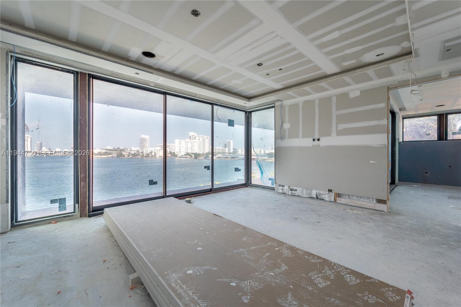 333 E Rivo Alto Dr