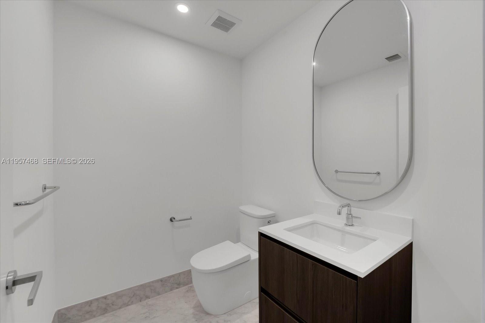 9201 E Bay Harbor Unit: LPH_711