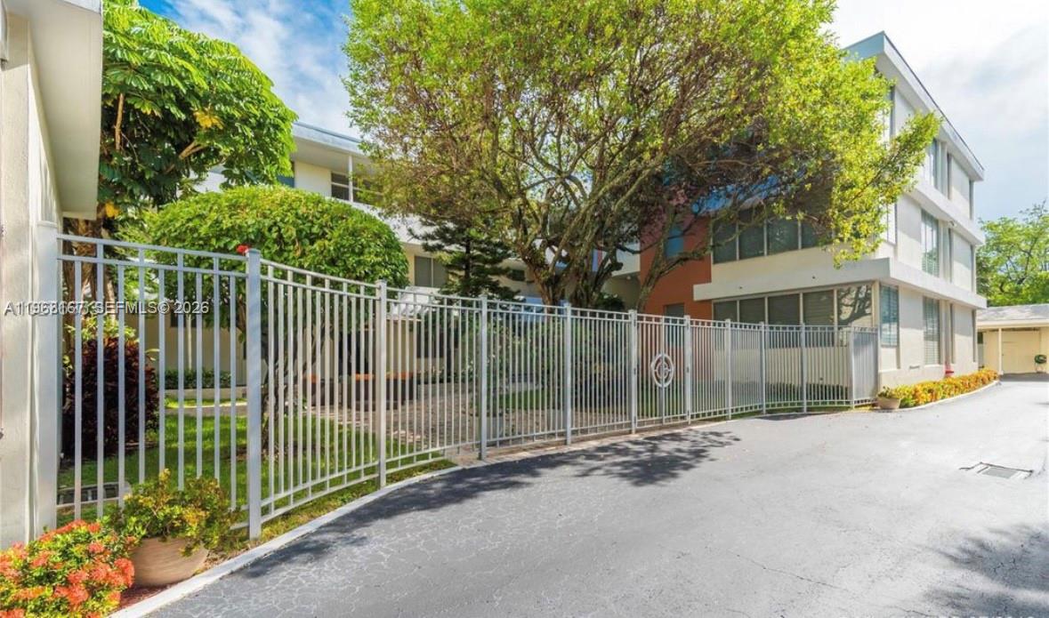 10210 Collins Ave # 306