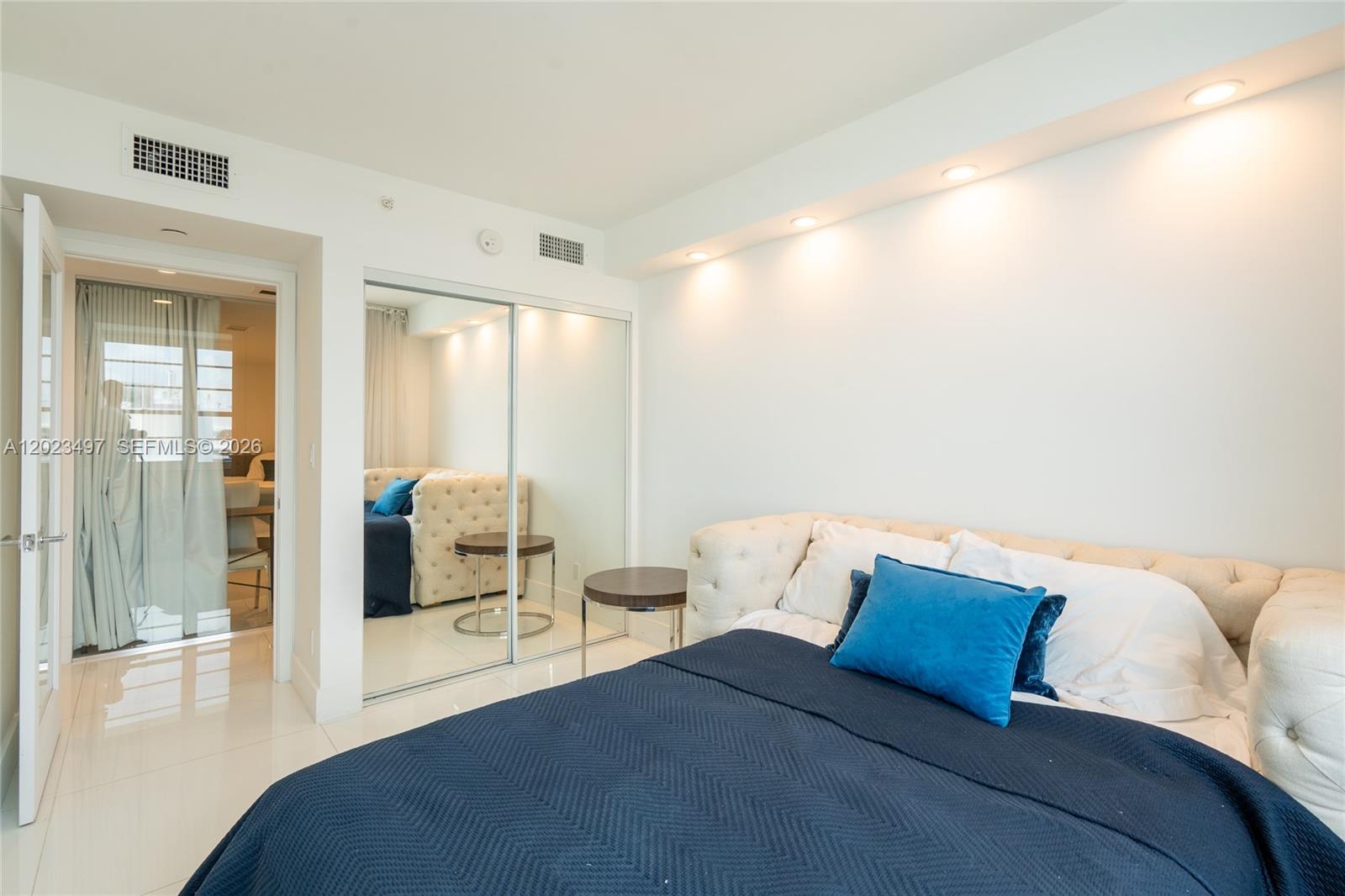 100 Lincoln Rd # 1523