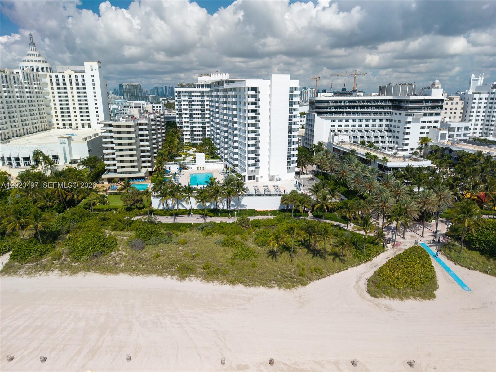 100 Lincoln Rd # 1523