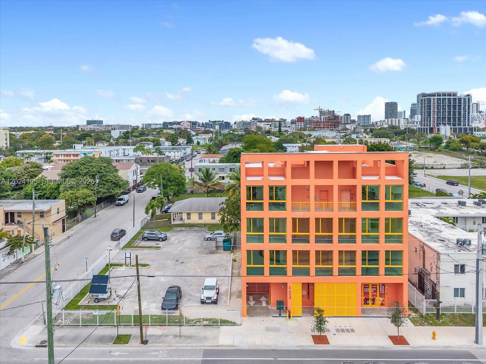 123 NW 14th St # 201