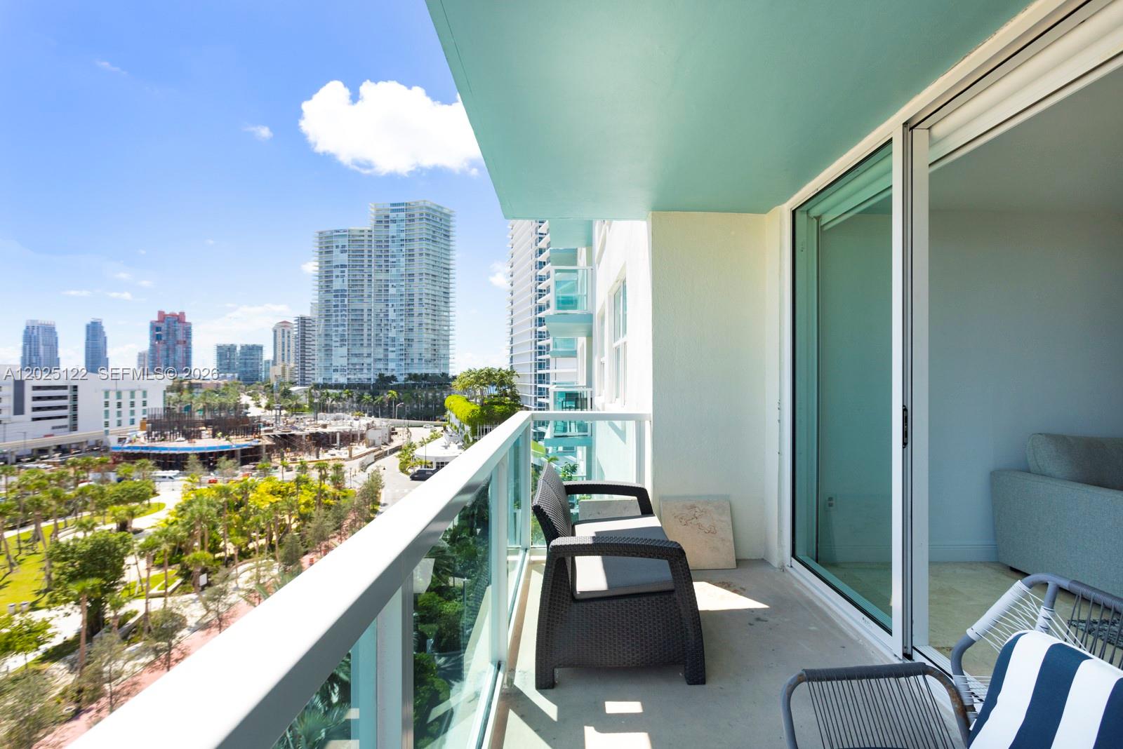 650 West Ave # 906