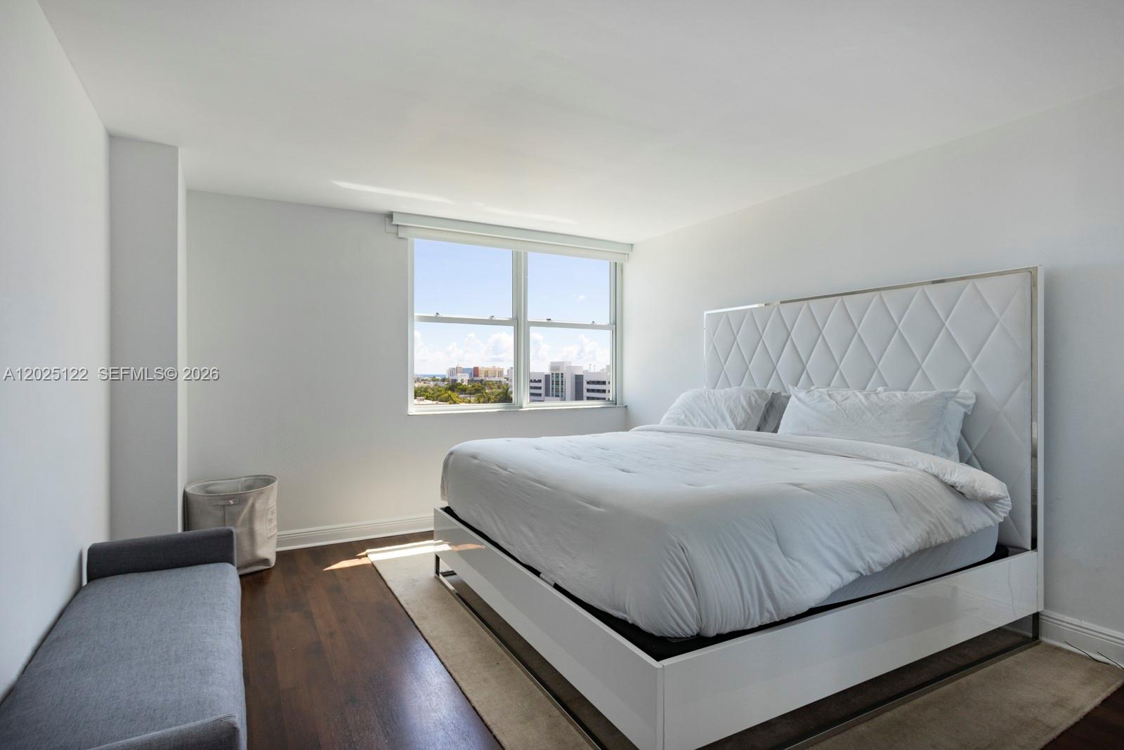 650 West Ave # 906