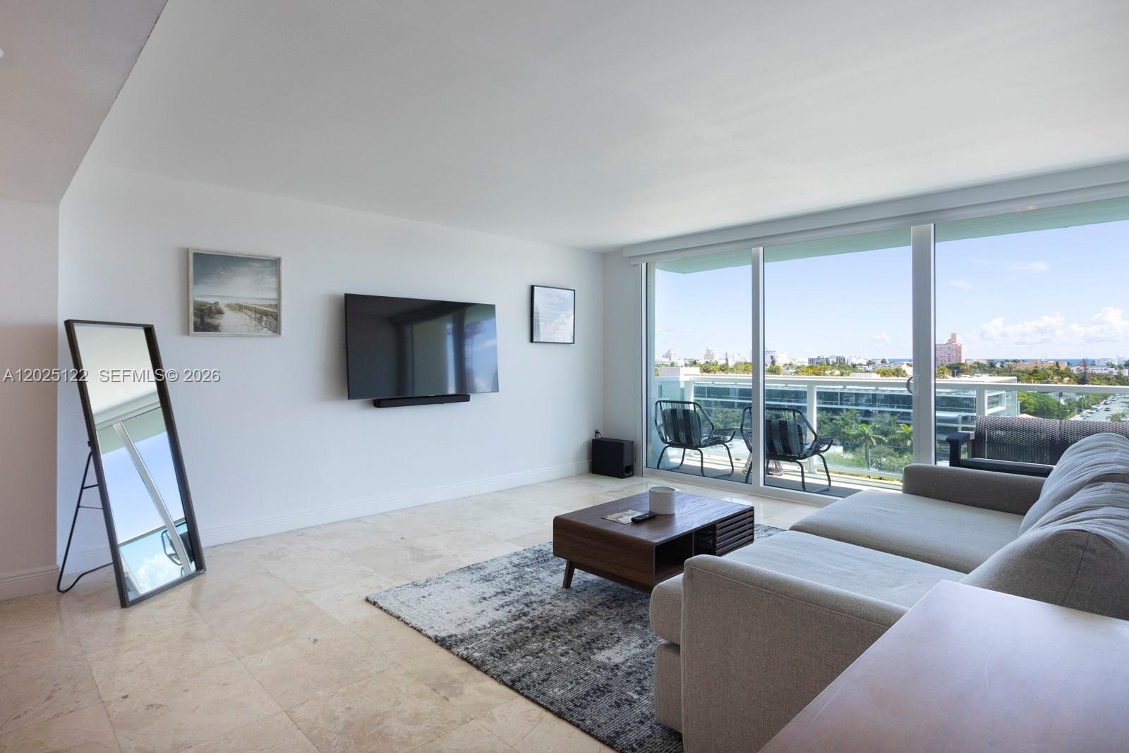 650 West Ave # 906