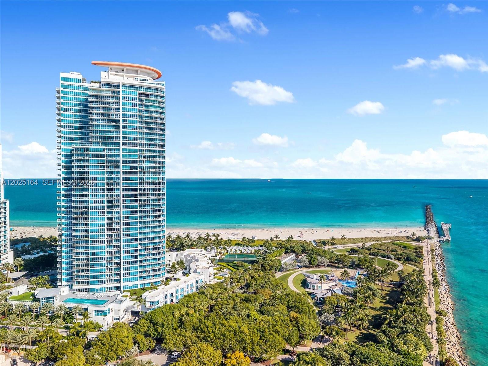100 S Pointe Dr # 3002