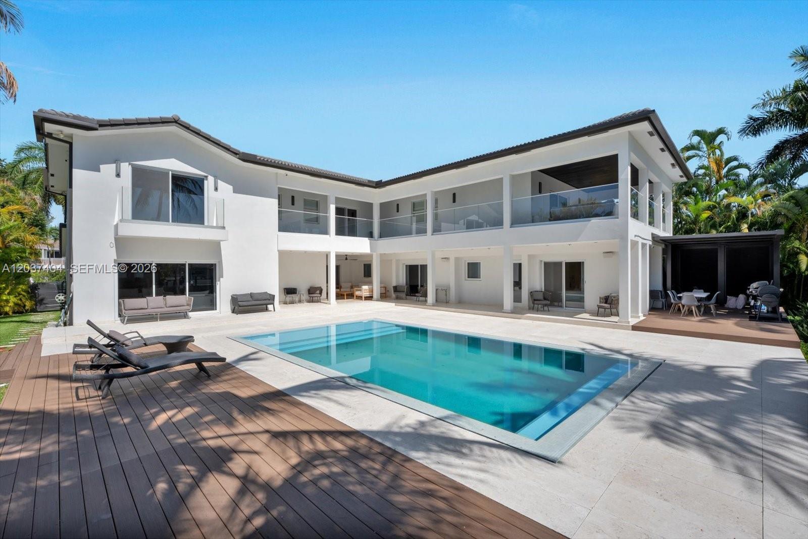 431 Layne Blvd