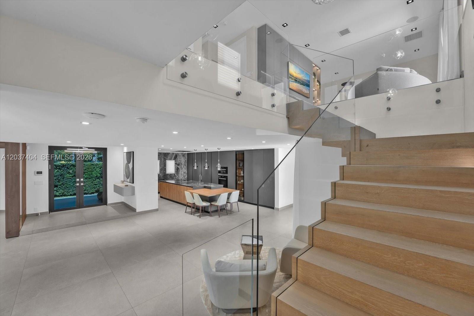431 Layne Blvd