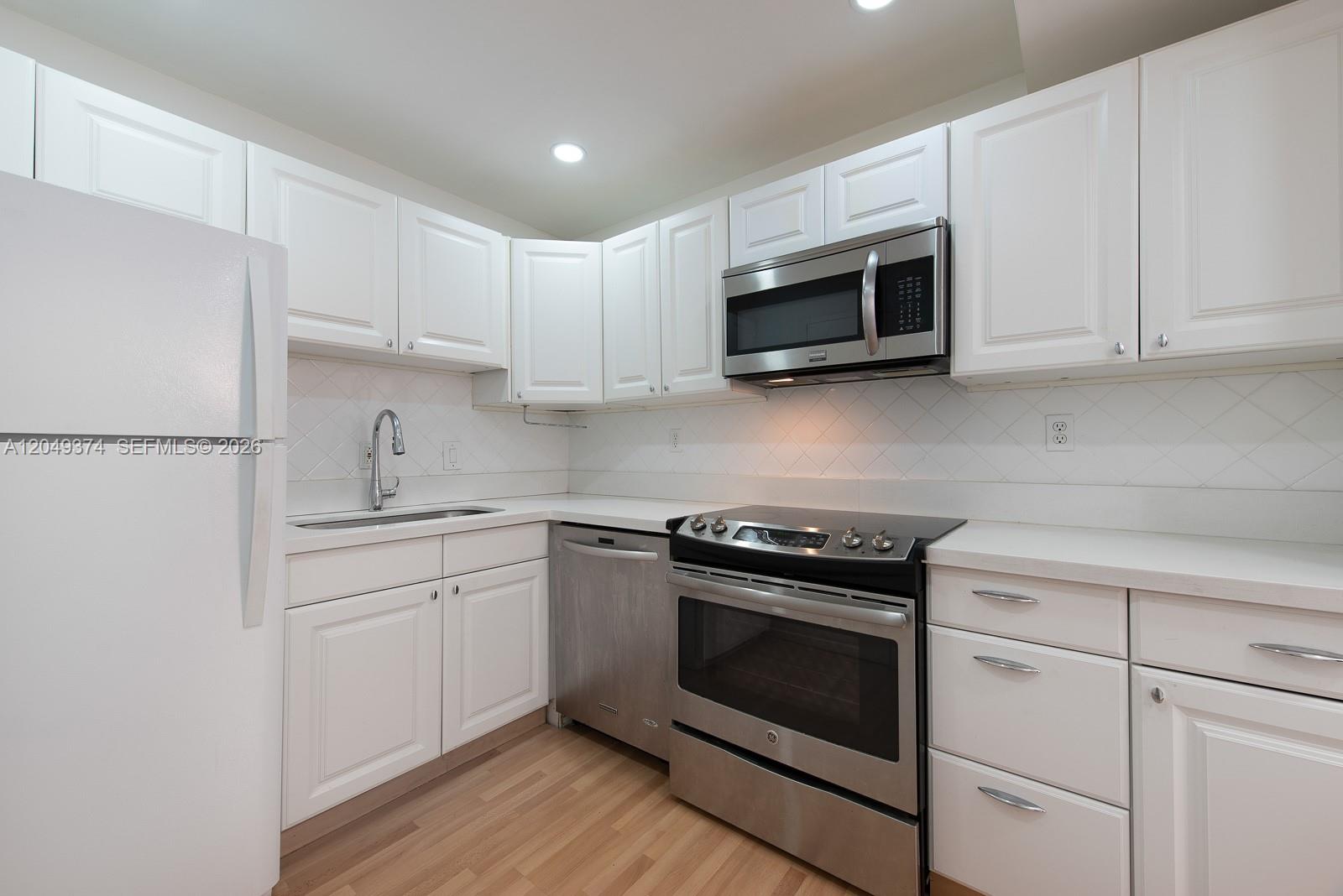 800 West Ave # 631