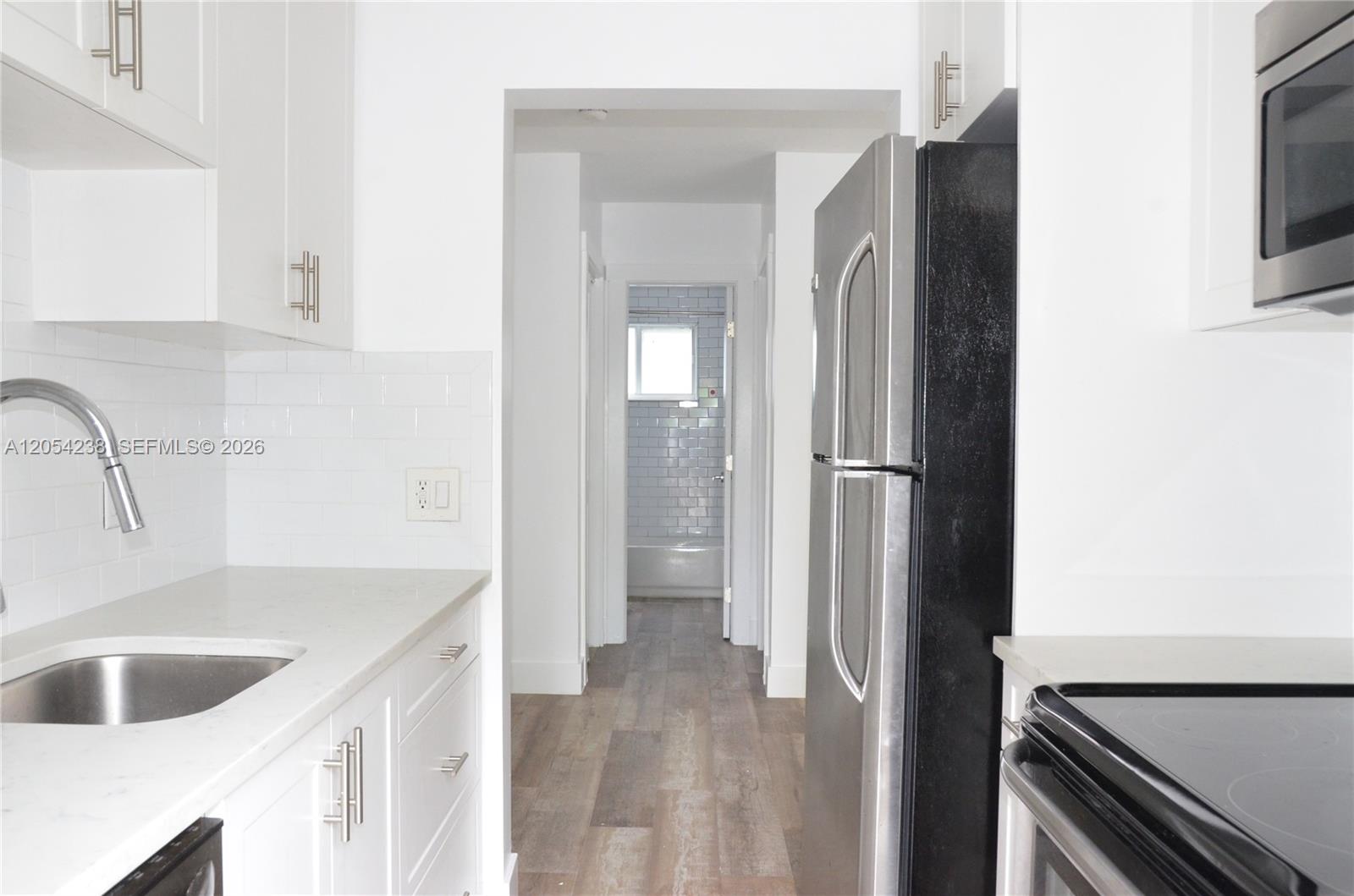 35 Edgewater Dr # 104