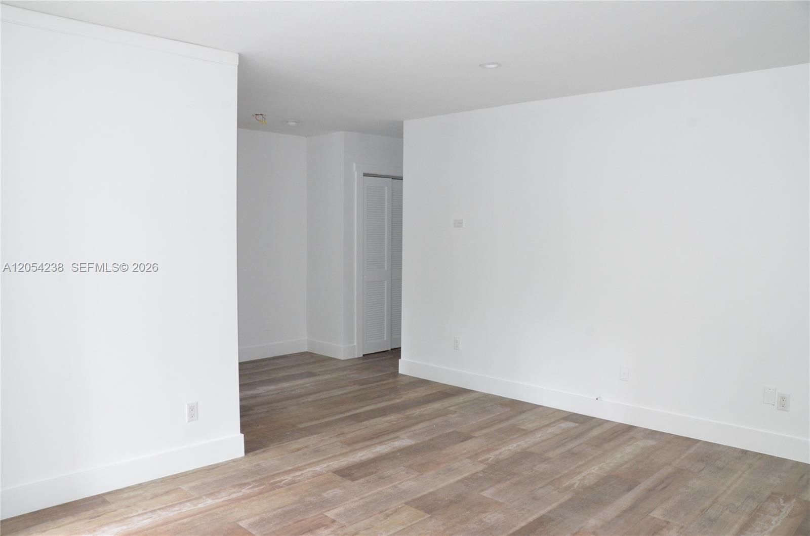 35 Edgewater Dr # 104
