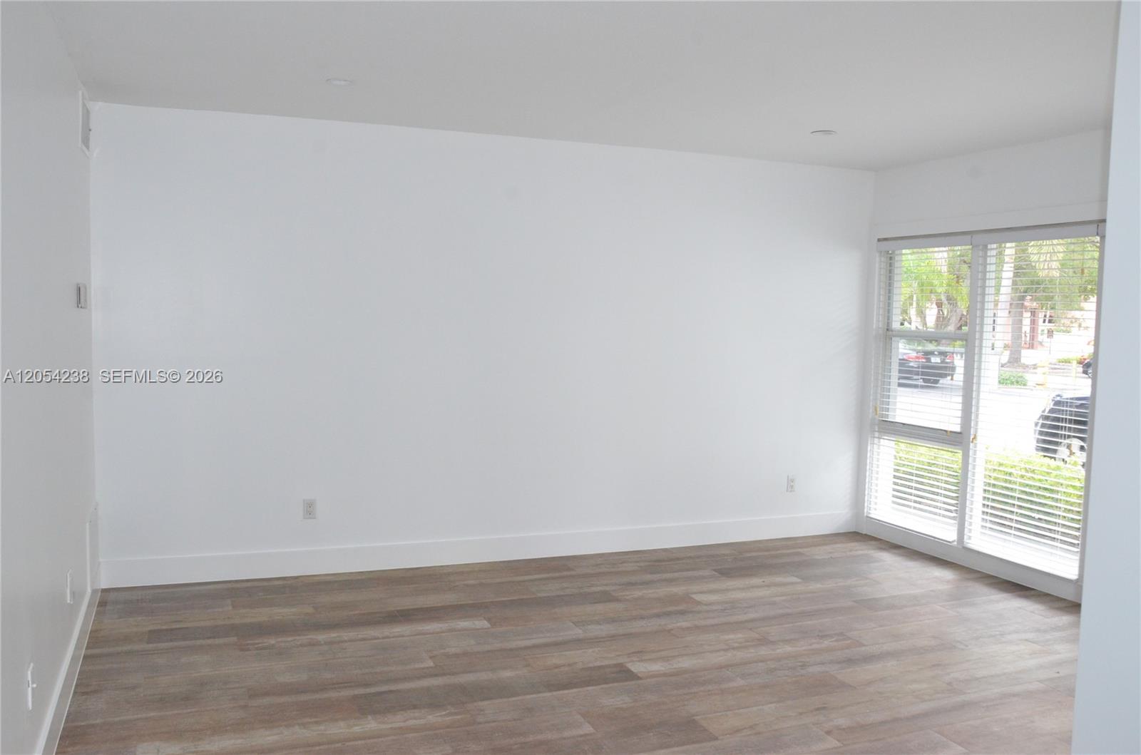 35 Edgewater Dr # 104