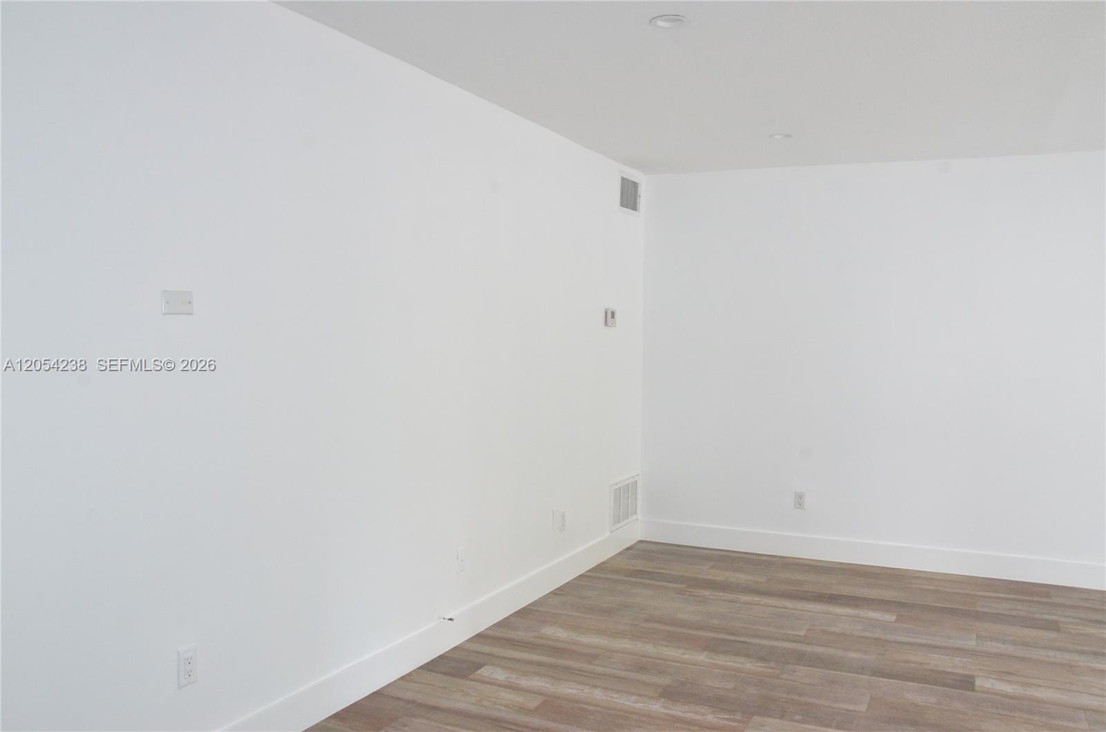 35 Edgewater Dr # 104