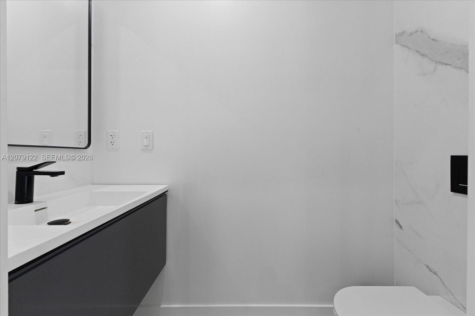 8926 Emerson Ave